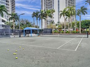 19101 NE 36th Ct 902, Aventura FL 33180