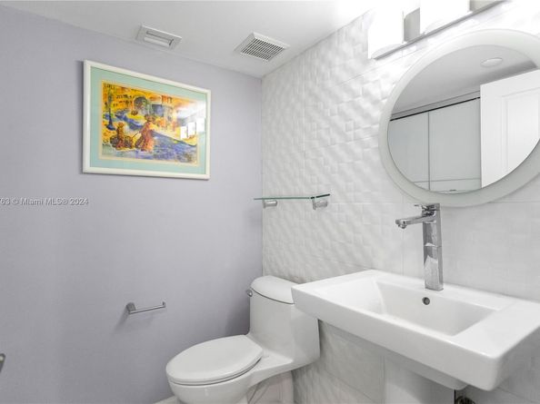 19101 NE 36th Ct 902, Aventura FL 33180