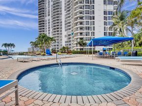 19101 NE 36th Ct 902, Aventura FL 33180