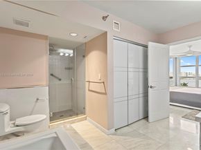 19101 NE 36th Ct 902, Aventura FL 33180