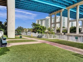 19101 NE 36th Ct 902, Aventura FL 33180