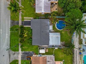 1101 N 14th Ave, Hollywood FL 33020