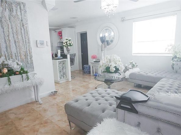 10330 NW 36th Ct, Miami FL 33147