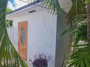 10330 NW 36th Ct, Miami FL 33147