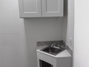 6727 Sheridan St, Hollywood FL 33024