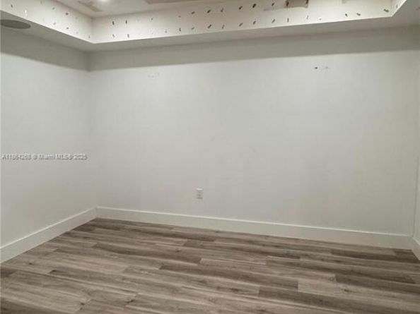 6727 Sheridan St, Hollywood FL 33024