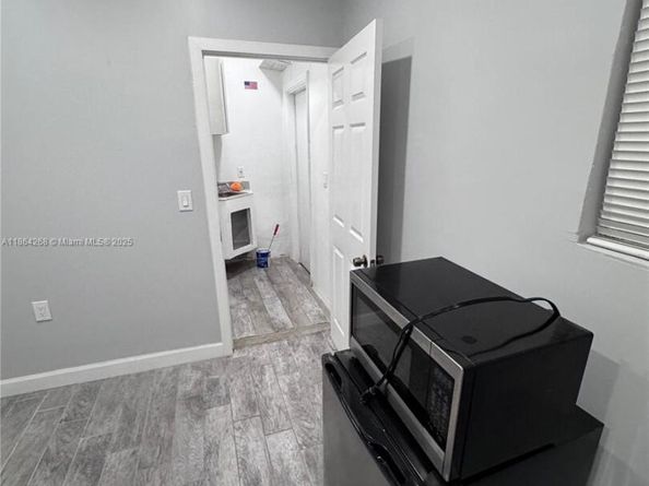 6727 Sheridan St, Hollywood FL 33024
