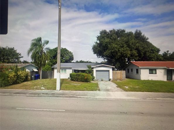 6727 Sheridan St, Hollywood FL 33024