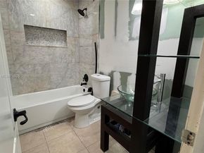 6727 Sheridan St, Hollywood FL 33024