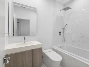 11321 NW 79th Ln, Doral FL 33178