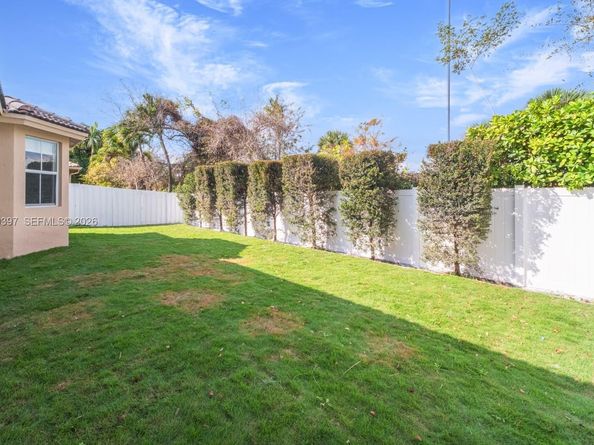 11321 NW 79th Ln, Doral FL 33178