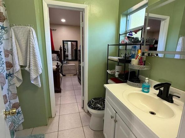 6922 SW 18th Ct, North Lauderdale FL 33068