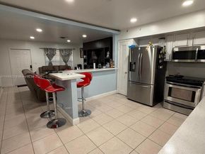 6922 SW 18th Ct, North Lauderdale FL 33068