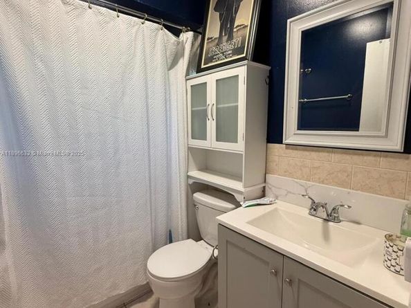 6922 SW 18th Ct, North Lauderdale FL 33068