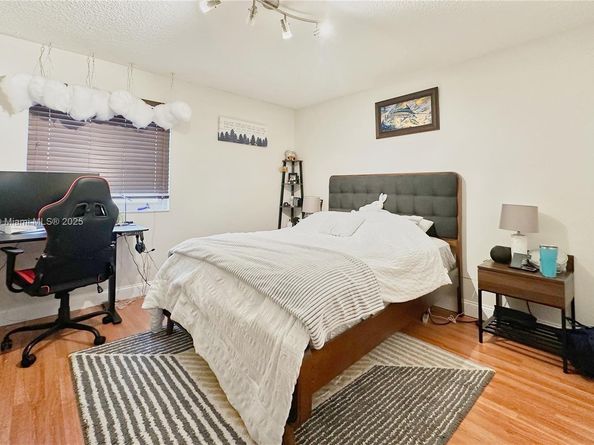 10620 SW 67th St, Miami FL 33173