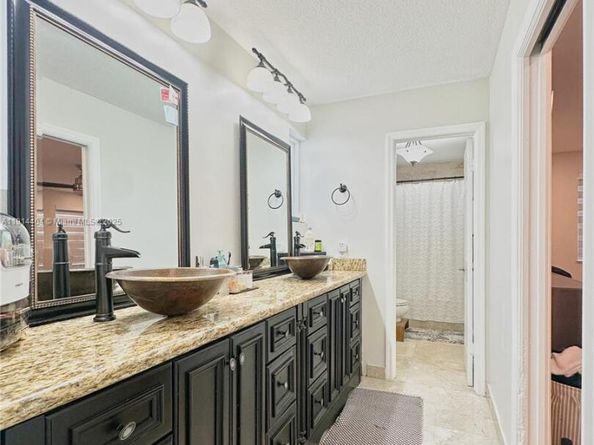 10620 SW 67th St, Miami FL 33173