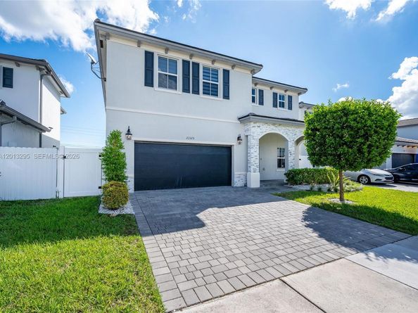 21325 SW 127th Ct, Miami FL 33177
