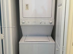 Undisclosed Address #A11981296, Miami FL 33132