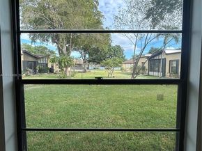 534 Briarwood Cir 148, Hollywood FL 33024