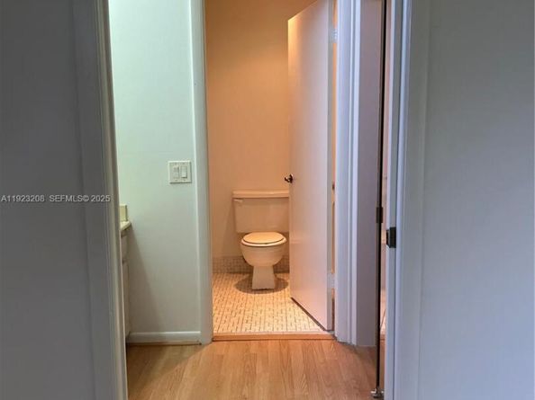 534 Briarwood Cir 148, Hollywood FL 33024