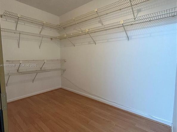 534 Briarwood Cir 148, Hollywood FL 33024