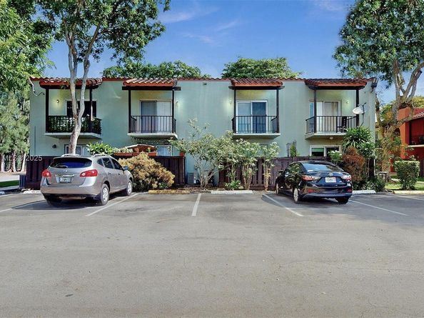 10824 N Kendall Dr S28, Miami FL 33176