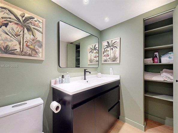 10824 N Kendall Dr S28, Miami FL 33176