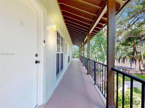 10824 N Kendall Dr S28, Miami FL 33176