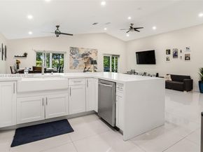 16298 La Costa Dr, Weston FL 33326