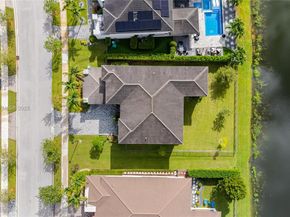 10470 S Lago Vista Cir, Parkland FL 33076