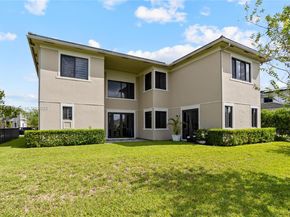10470 S Lago Vista Cir, Parkland FL 33076