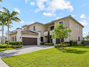 10470 S Lago Vista Cir, Parkland FL 33076