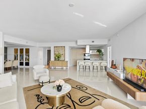 17111 Biscayne Blvd 1104, North Miami Beach FL 33160