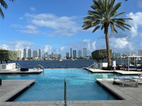 17111 Biscayne Blvd 1104, North Miami Beach FL 33160