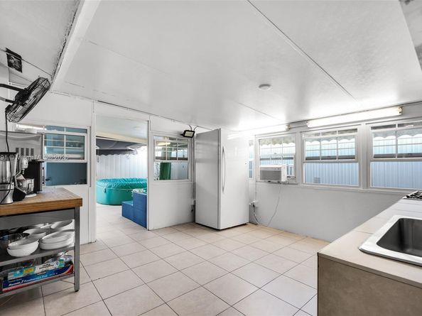 7531 W 29th Way, Hialeah FL 33018