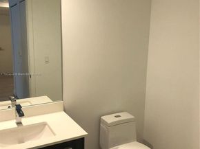 55 SW 9th St 3009, Miami FL 33130