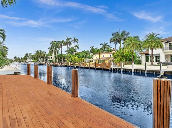 449 Isle Of Palms Dr, Fort Lauderdale FL 33301