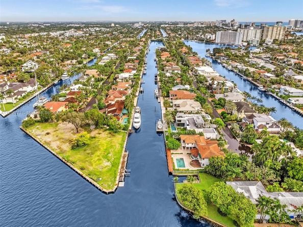 449 Isle Of Palms Dr, Fort Lauderdale FL 33301