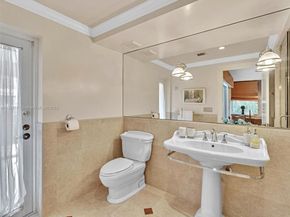449 Isle Of Palms Dr, Fort Lauderdale FL 33301