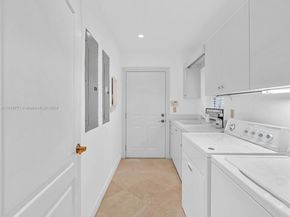 449 Isle Of Palms Dr, Fort Lauderdale FL 33301