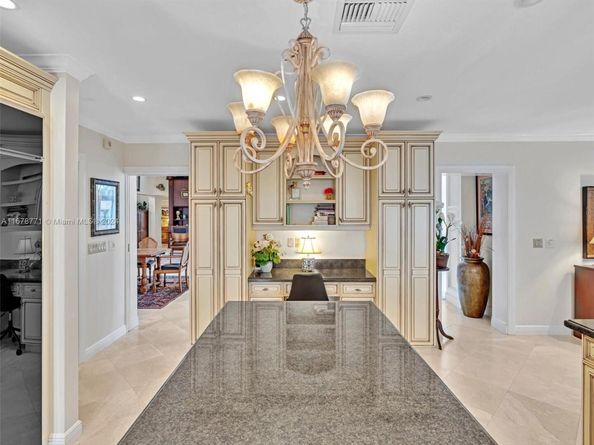 449 Isle Of Palms Dr, Fort Lauderdale FL 33301
