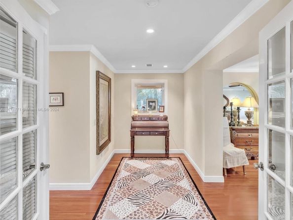 449 Isle Of Palms Dr, Fort Lauderdale FL 33301