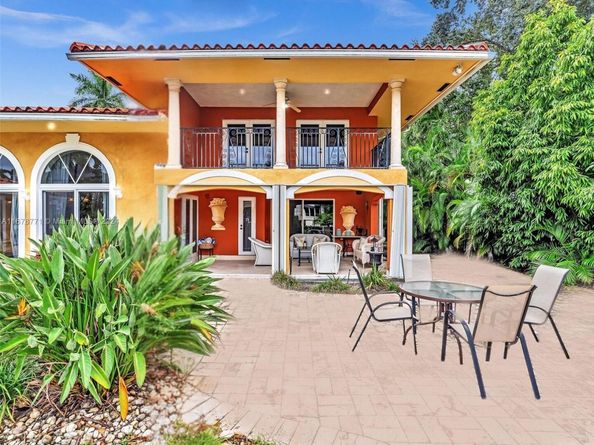 449 Isle Of Palms Dr, Fort Lauderdale FL 33301