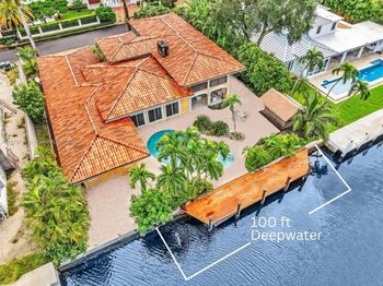 449 Isle Of Palms Dr