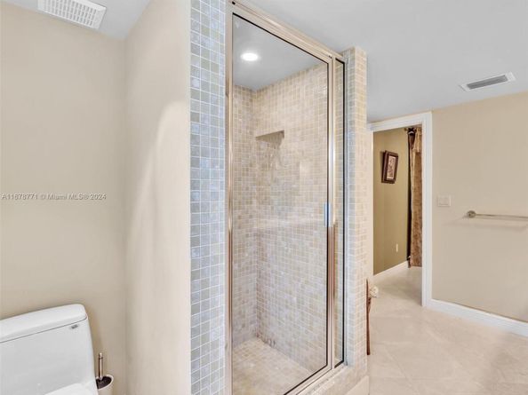 449 Isle Of Palms Dr, Fort Lauderdale FL 33301