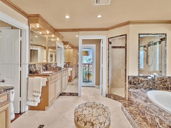449 Isle Of Palms Dr, Fort Lauderdale FL 33301