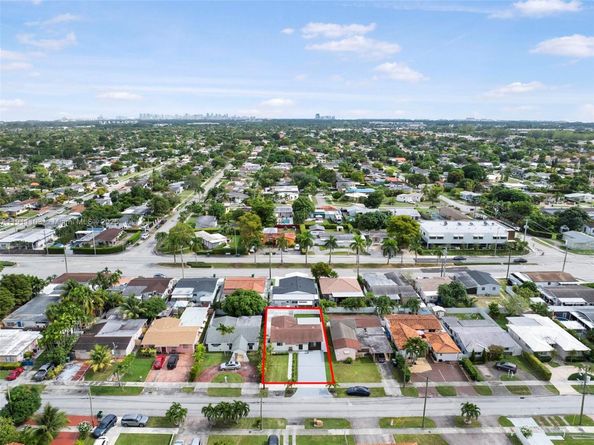 3481 SW 87th Ct, Miami FL 33165