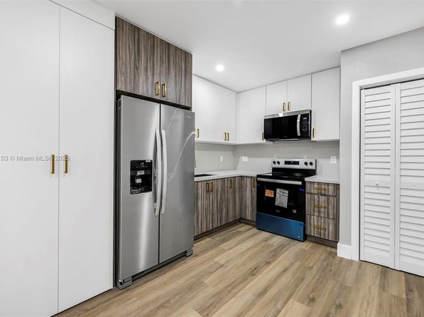 3481 SW 87th Ct, Miami FL 33165