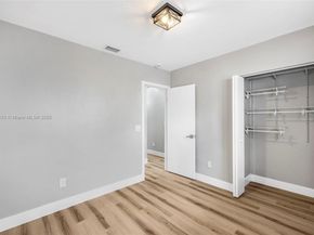 3481 SW 87th Ct, Miami FL 33165