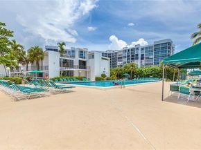 1000 Parkview Dr 1023, Hallandale Beach FL 33009